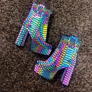 Reflective snakeskin shoes